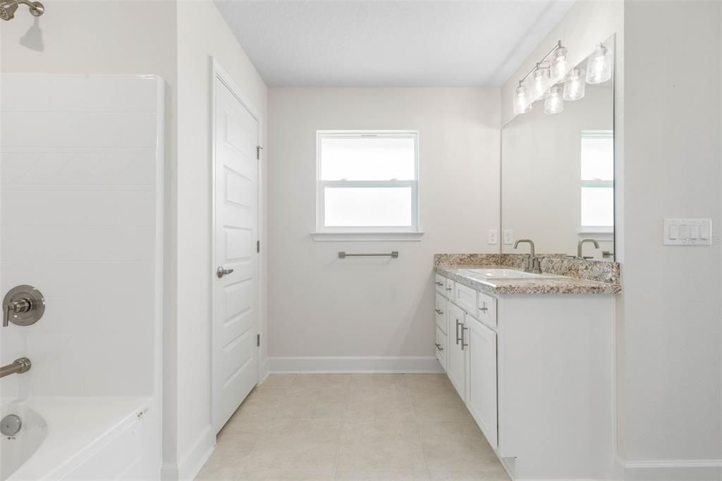 待售: $373,900 (4 贝兹, 3 浴室, 2265 平方英尺)