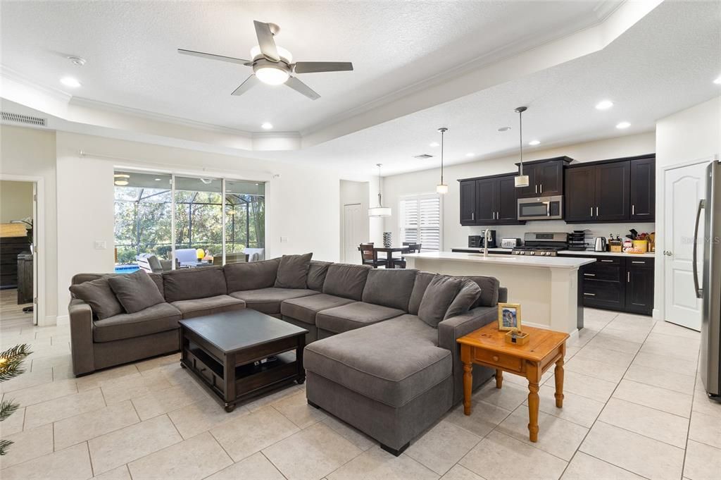 待售: $649,900 (3 贝兹, 2 浴室, 2002 平方英尺)