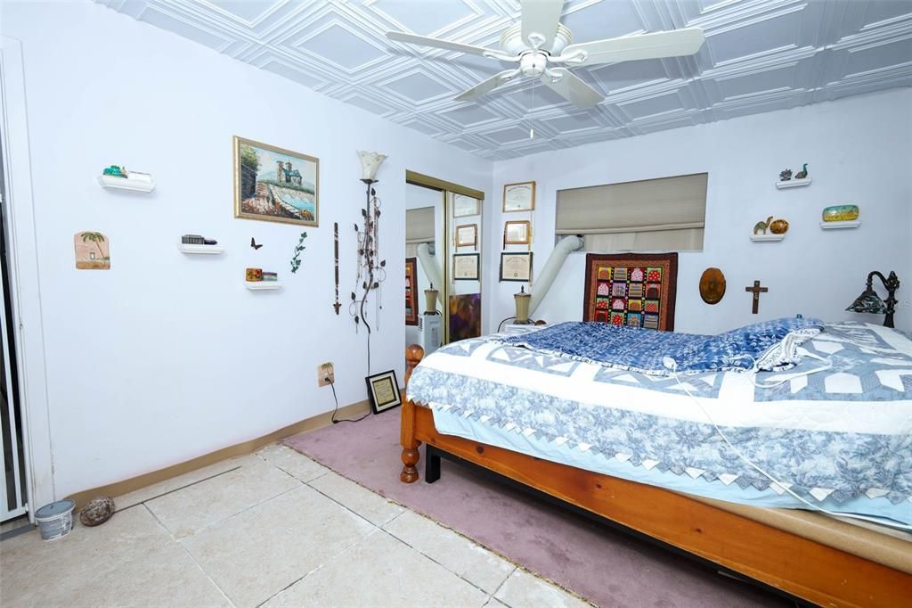 На продажу: $399,876 (3 спален, 1 ванн, 1950 Квадратных фут)