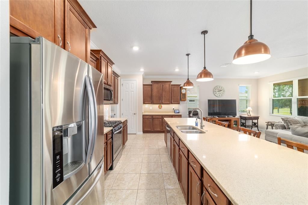 For Sale: $360,000 (2 beds, 2 baths, 1751 Square Feet)