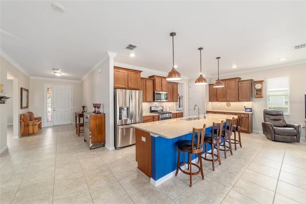 For Sale: $360,000 (2 beds, 2 baths, 1751 Square Feet)