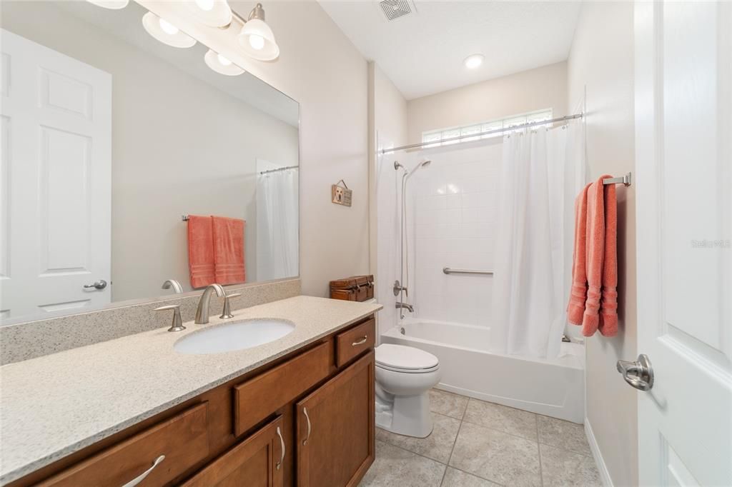 For Sale: $360,000 (2 beds, 2 baths, 1751 Square Feet)