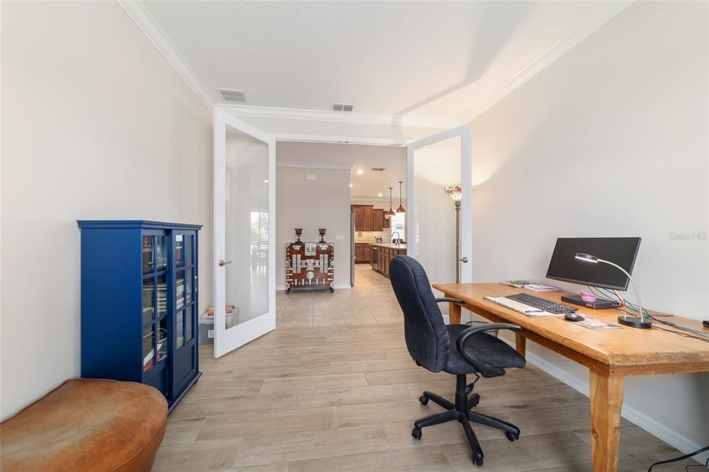 For Sale: $360,000 (2 beds, 2 baths, 1751 Square Feet)