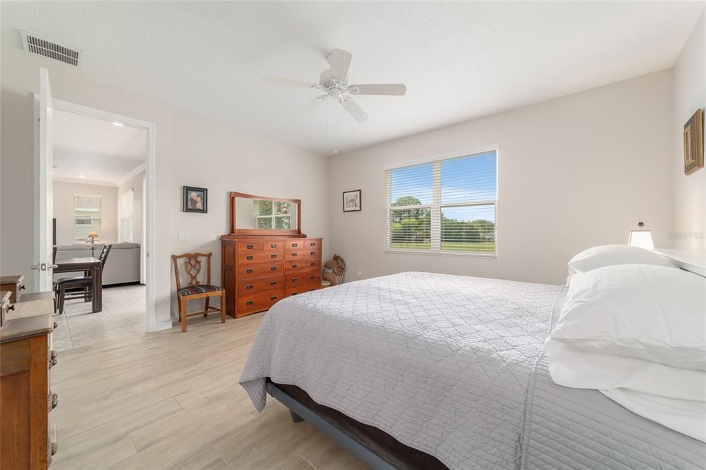 For Sale: $360,000 (2 beds, 2 baths, 1751 Square Feet)