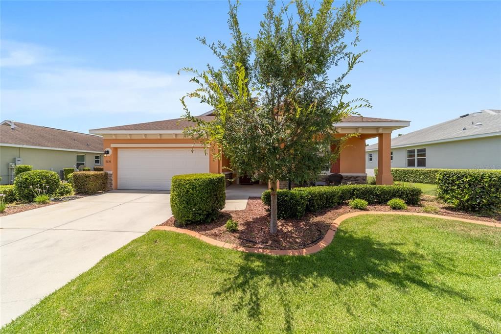 For Sale: $360,000 (2 beds, 2 baths, 1751 Square Feet)