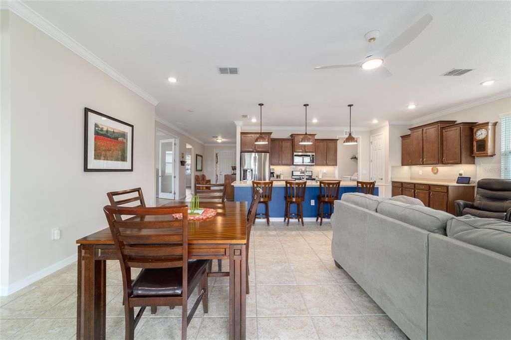 For Sale: $360,000 (2 beds, 2 baths, 1751 Square Feet)