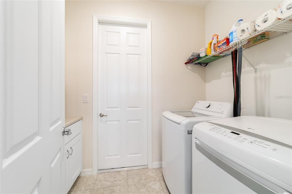 For Sale: $360,000 (2 beds, 2 baths, 1751 Square Feet)