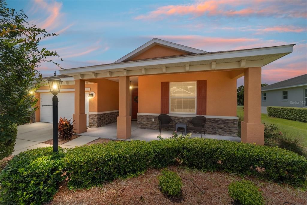 For Sale: $360,000 (2 beds, 2 baths, 1751 Square Feet)