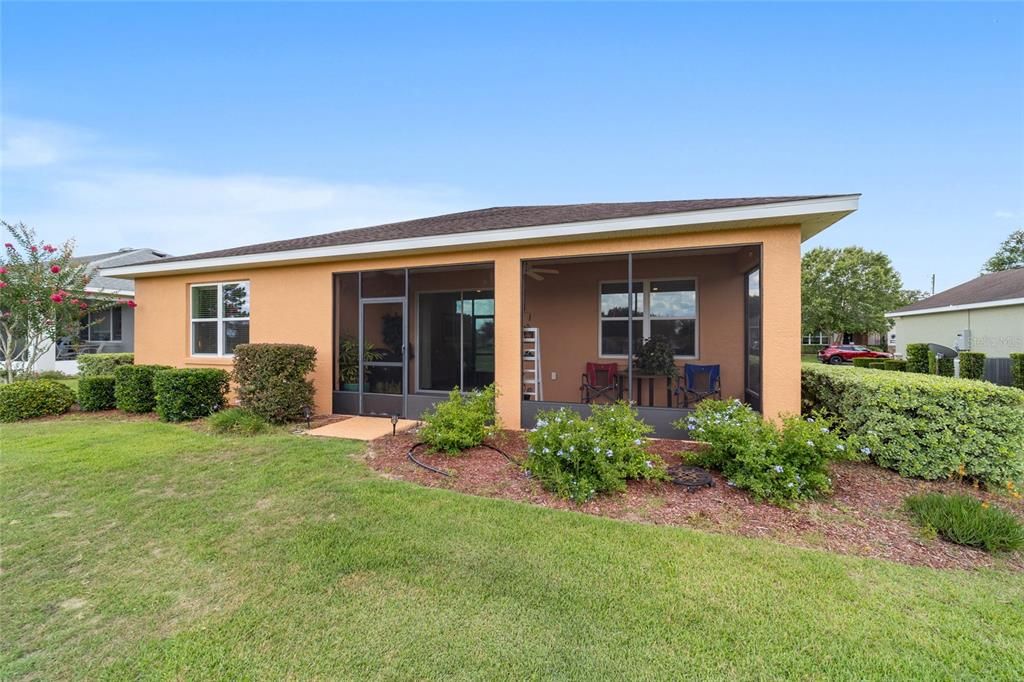 For Sale: $360,000 (2 beds, 2 baths, 1751 Square Feet)