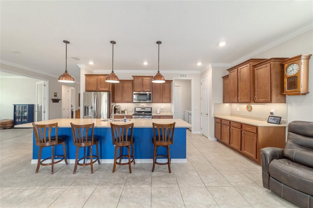 For Sale: $360,000 (2 beds, 2 baths, 1751 Square Feet)