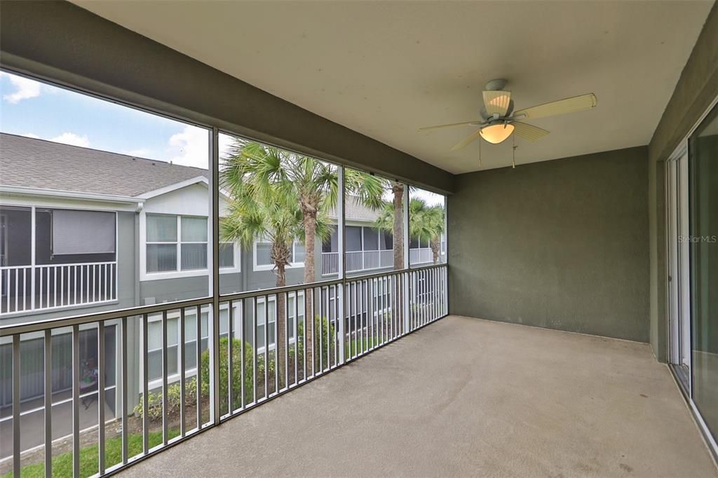 Activo con contrato: $2,000 (3 camas, 2 baños, 1771 Pies cuadrados)