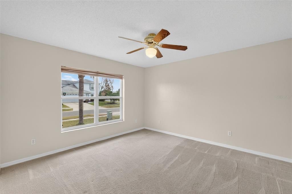 For Sale: $395,000 (3 beds, 2 baths, 1684 Square Feet)