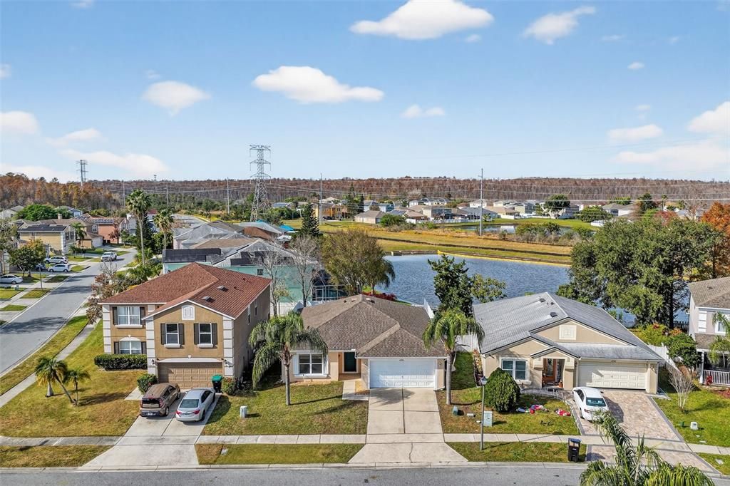 For Sale: $395,000 (3 beds, 2 baths, 1684 Square Feet)