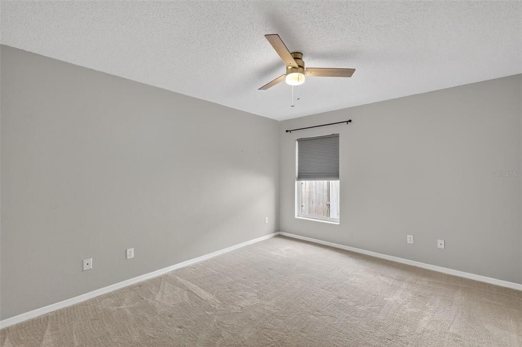 For Sale: $395,000 (3 beds, 2 baths, 1684 Square Feet)