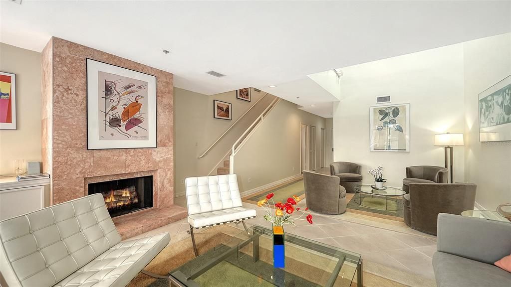 待售: $939,000 (2 贝兹, 2 浴室, 1626 平方英尺)