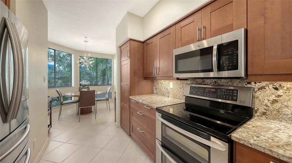 待售: $939,000 (2 贝兹, 2 浴室, 1626 平方英尺)