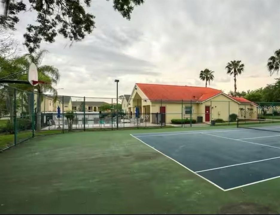 For Sale: $244,900 (3 beds, 2 baths, 1202 Square Feet)