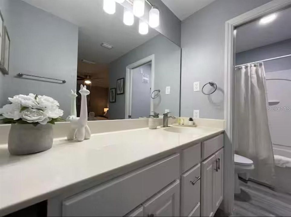 For Sale: $244,900 (3 beds, 2 baths, 1202 Square Feet)