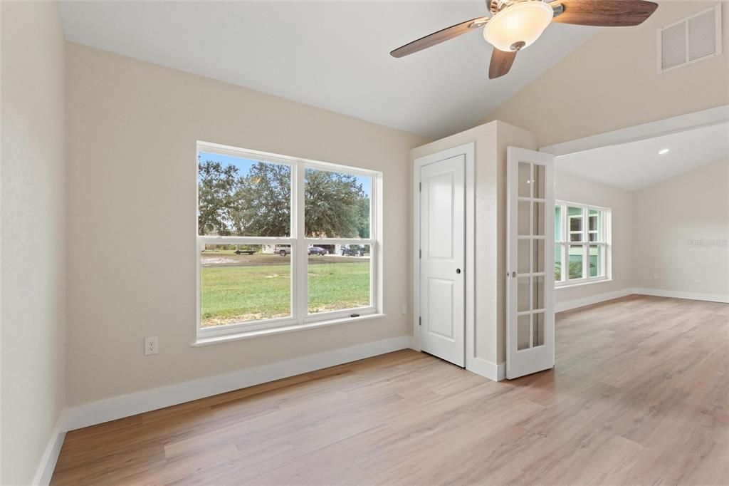 En Venta: $359,000 (3 camas, 2 baños, 1770 Pies cuadrados)