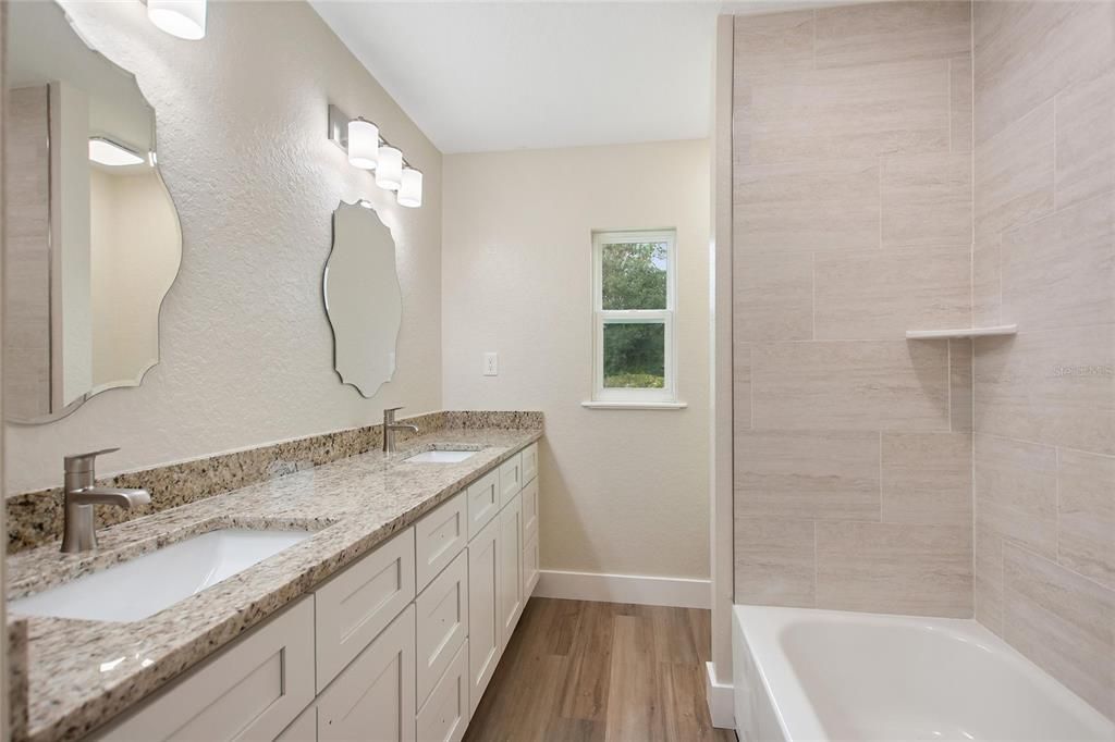 En Venta: $359,000 (3 camas, 2 baños, 1770 Pies cuadrados)