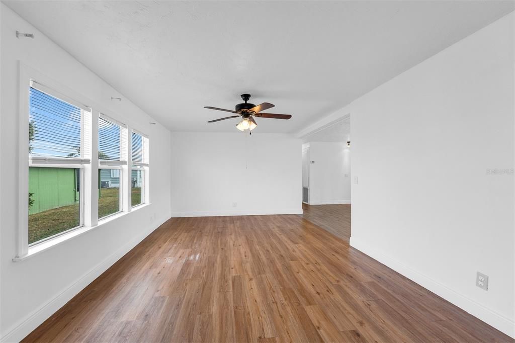 For Sale: $135,000 (3 beds, 2 baths, 1500 Square Feet)