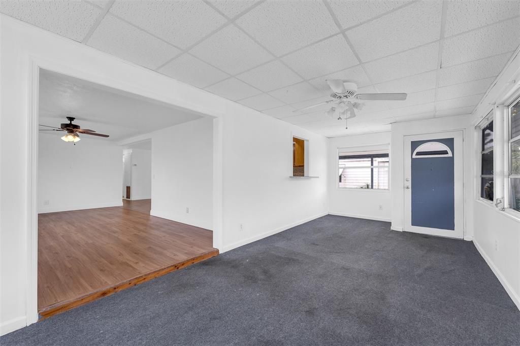 For Sale: $135,000 (3 beds, 2 baths, 1500 Square Feet)