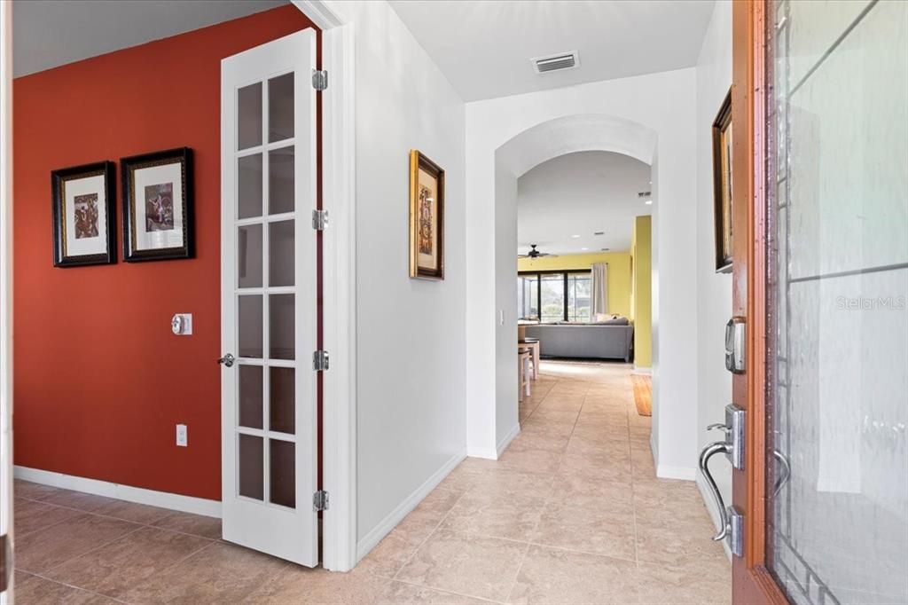 待售: $925,000 (3 贝兹, 3 浴室, 2725 平方英尺)