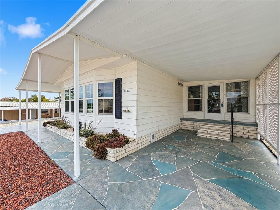 For Sale: $199,900 (2 beds, 2 baths, 1440 Square Feet)