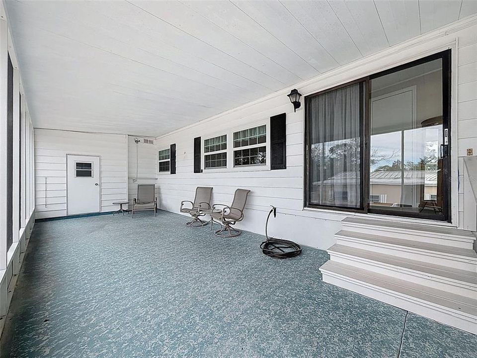 For Sale: $199,900 (2 beds, 2 baths, 1440 Square Feet)