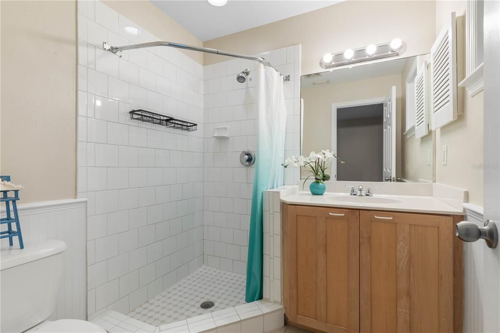 En Venta: $599,000 (3 camas, 3 baños, 1517 Pies cuadrados)