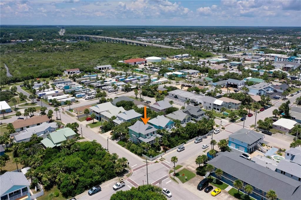 En Venta: $599,000 (3 camas, 3 baños, 1517 Pies cuadrados)