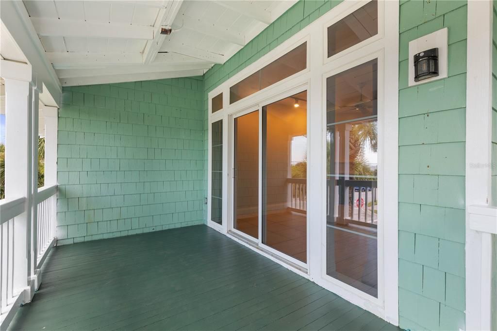 En Venta: $599,000 (3 camas, 3 baños, 1517 Pies cuadrados)