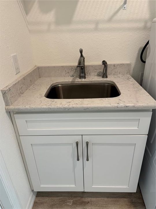 En Venta: $464,900 (3 camas, 2 baños, 2045 Pies cuadrados)