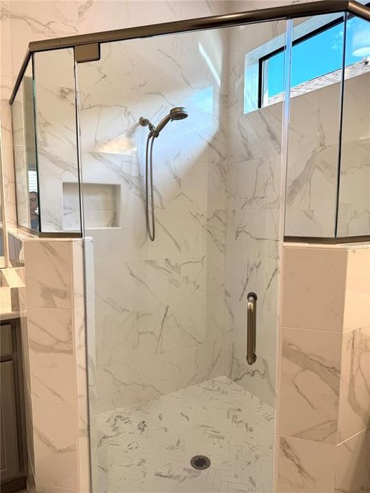 En Venta: $464,900 (3 camas, 2 baños, 2045 Pies cuadrados)