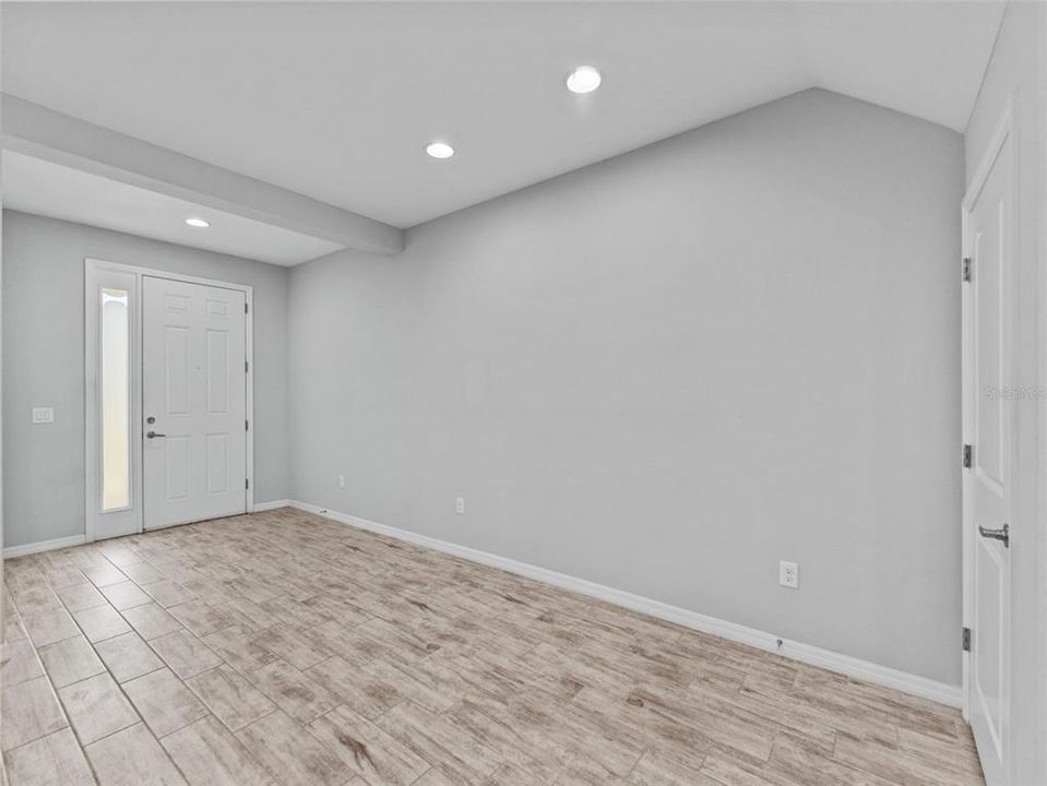 На продажу: $340,000 (3 спален, 2 ванн, 1584 Квадратных фут)