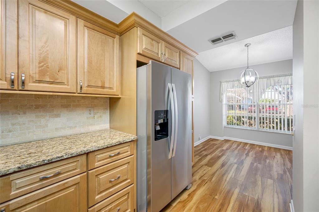 For Sale: $199,000 (2 beds, 2 baths, 1232 Square Feet)