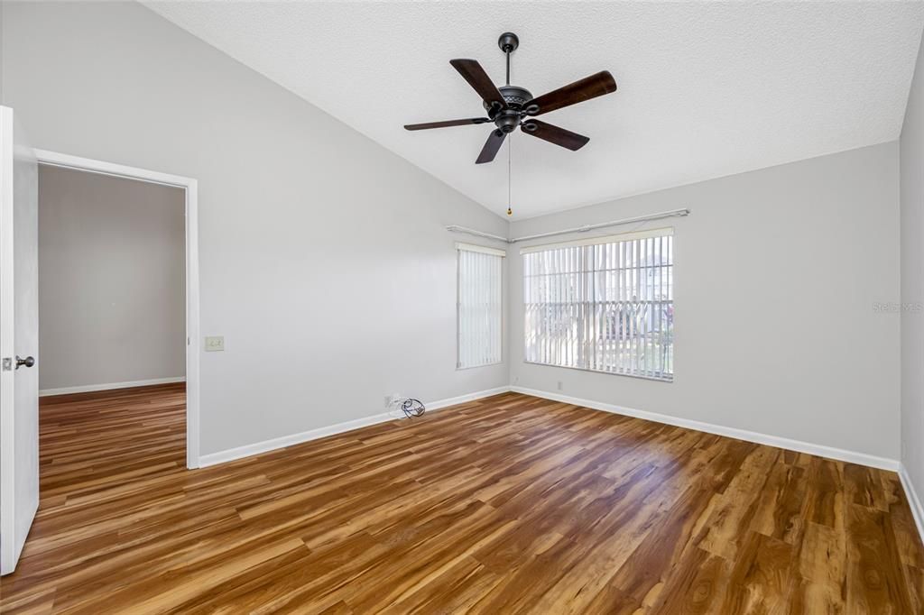 For Sale: $199,000 (2 beds, 2 baths, 1232 Square Feet)