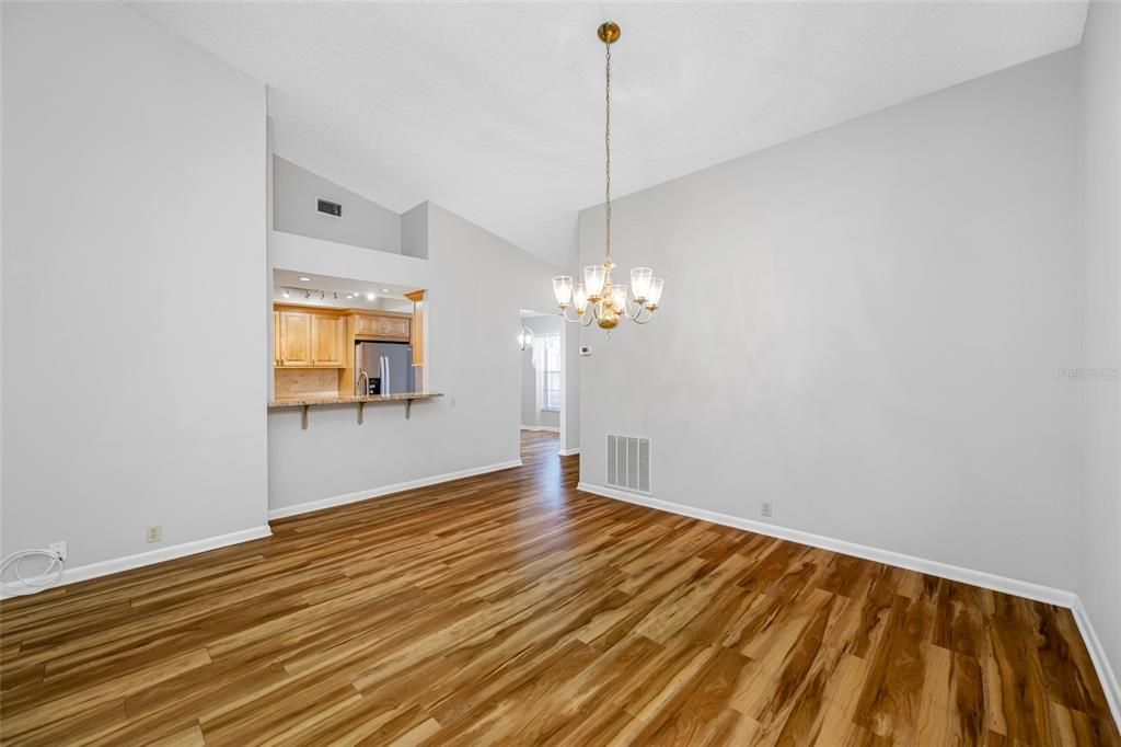 For Sale: $199,000 (2 beds, 2 baths, 1232 Square Feet)