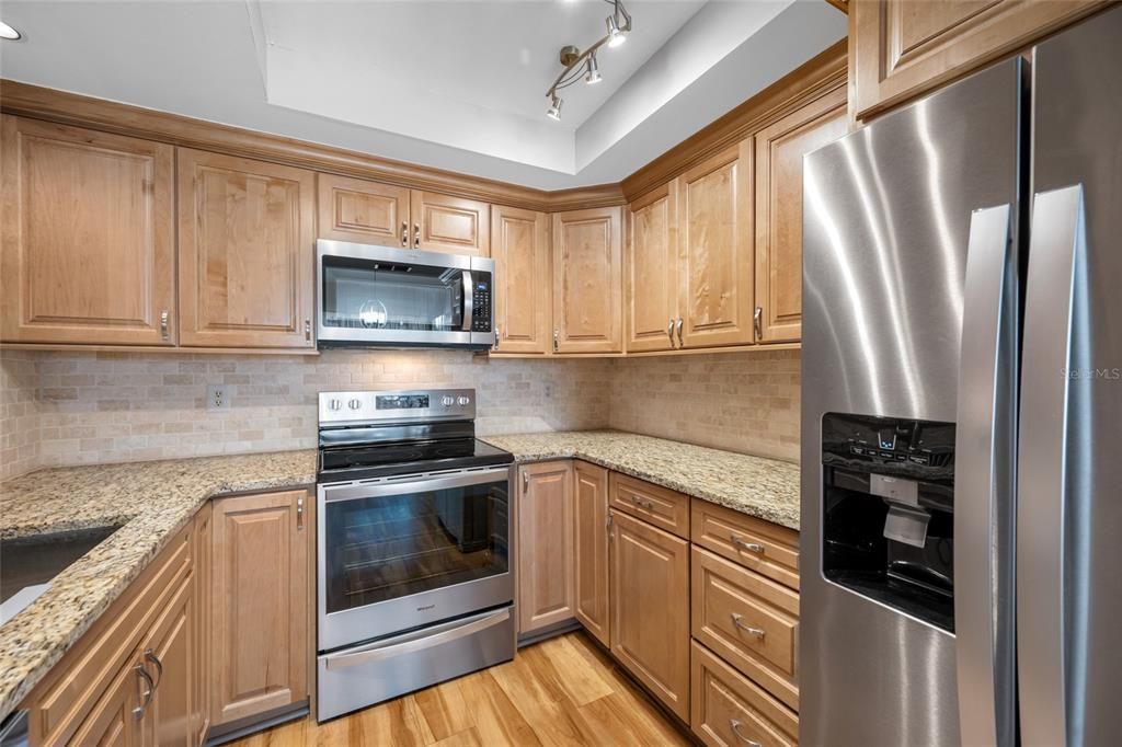 For Sale: $199,000 (2 beds, 2 baths, 1232 Square Feet)