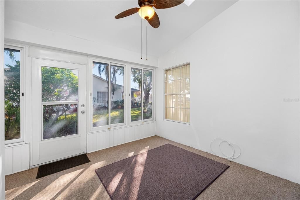 For Sale: $199,000 (2 beds, 2 baths, 1232 Square Feet)