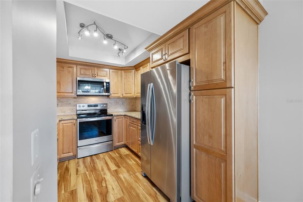 For Sale: $199,000 (2 beds, 2 baths, 1232 Square Feet)