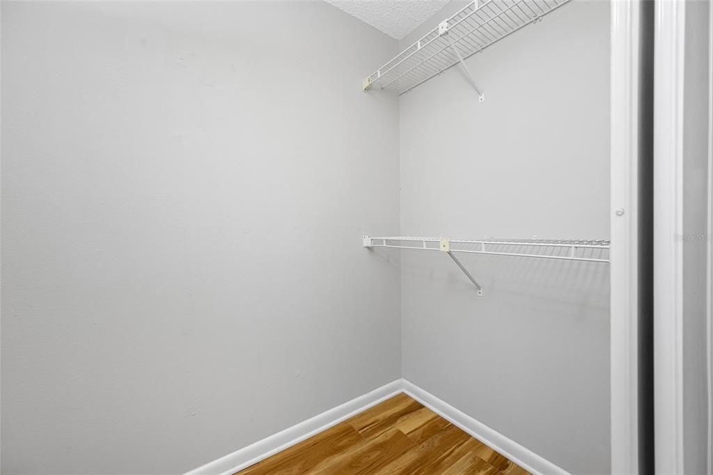 For Sale: $199,000 (2 beds, 2 baths, 1232 Square Feet)