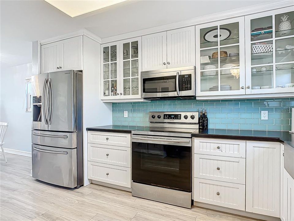 For Sale: $439,000 (3 beds, 2 baths, 1608 Square Feet)