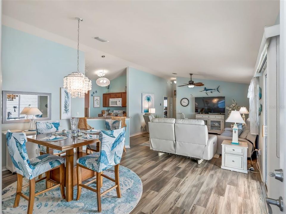 出租: $2,200 (2 贝兹, 2 浴室, 1188 平方英尺)