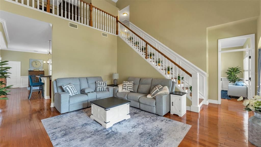 На продажу: $650,000 (3 спален, 4 ванн, 3375 Квадратных фут)