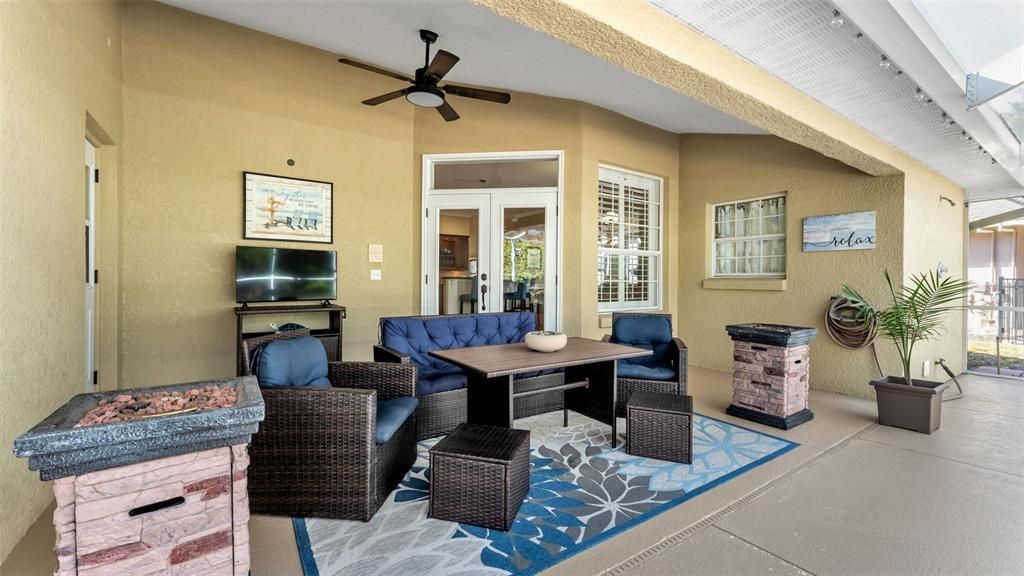 На продажу: $650,000 (3 спален, 4 ванн, 3375 Квадратных фут)