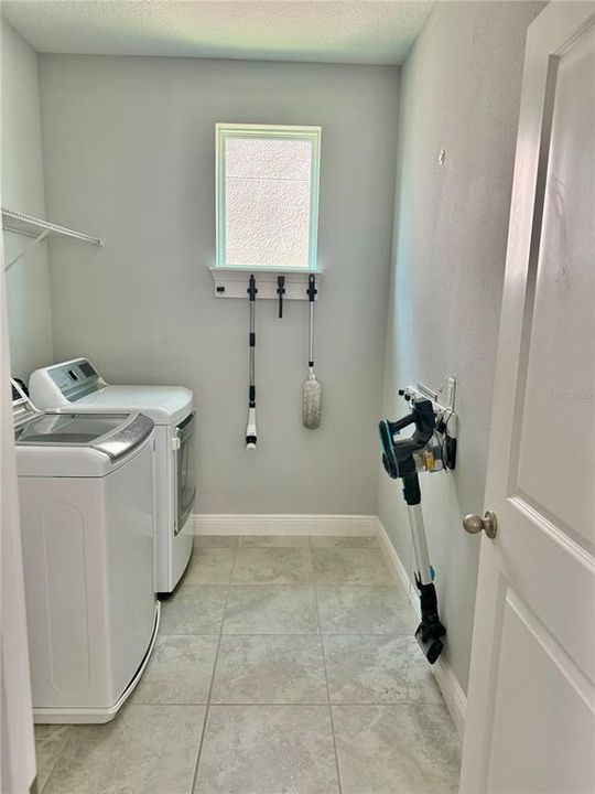 В аренду: $2,875 (3 спален, 2 ванн, 2009 Квадратных фут)