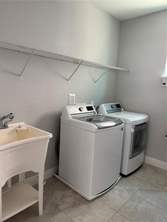 В аренду: $2,875 (3 спален, 2 ванн, 2009 Квадратных фут)