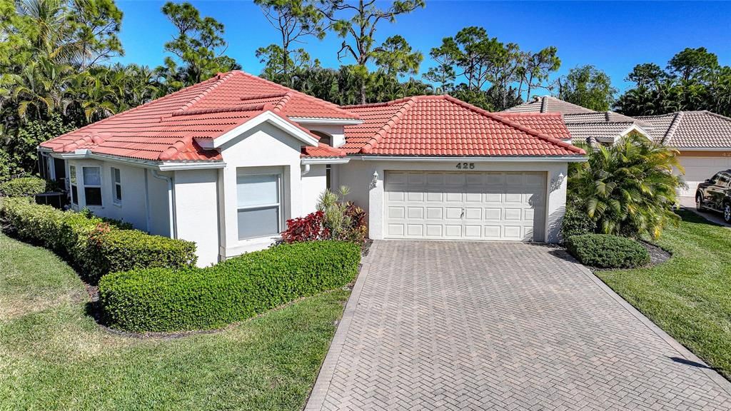 На продажу: $389,000 (2 спален, 2 ванн, 1282 Квадратных фут)