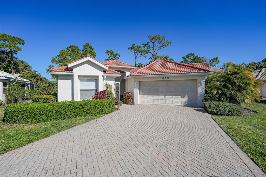 На продажу: $389,000 (2 спален, 2 ванн, 1282 Квадратных фут)